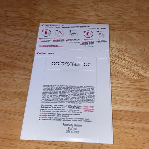 “Broadway Glimmer” Color Street, 100% Nail Polish Strips - Picture 4 of 5